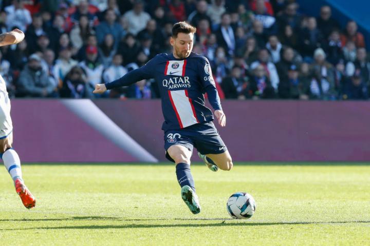 再次以惊人 再次以惊人