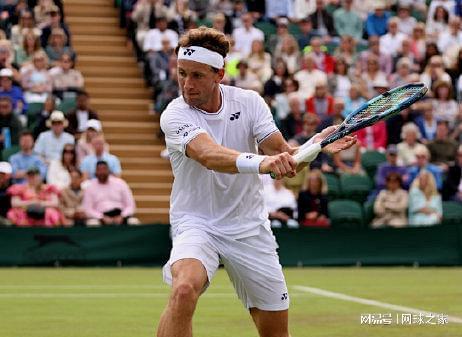 尽管目前马 尽管目前马